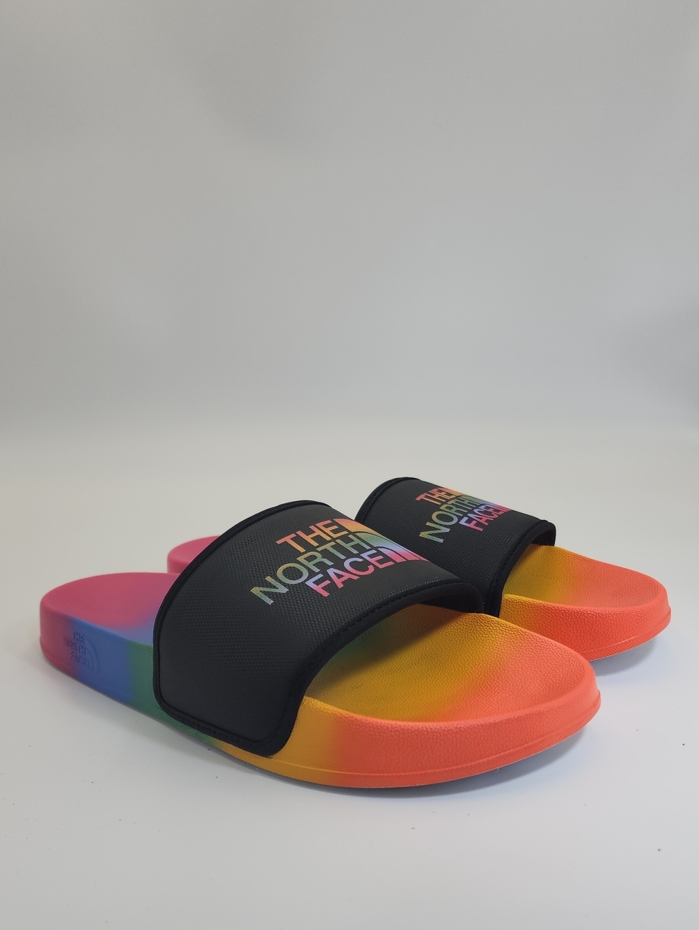 THE NORTH FACE BASE CAMP III SLIDE SANDAL IN PRIDE GRADIENT/ BLACK Sz 9 - Picture 3 of 11